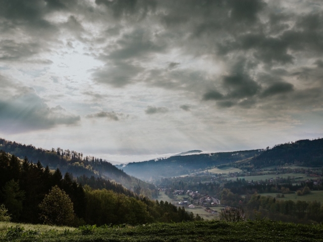 Svatba na horách (Jaro 2019) - pohled z louky Resortu Nová Polana